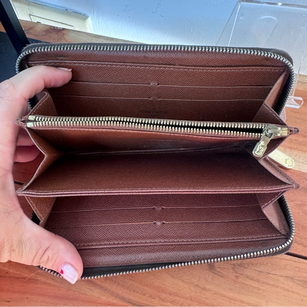 Louis Vuitton Brown and Gold Zipper Wallet - Picture 5 of 13